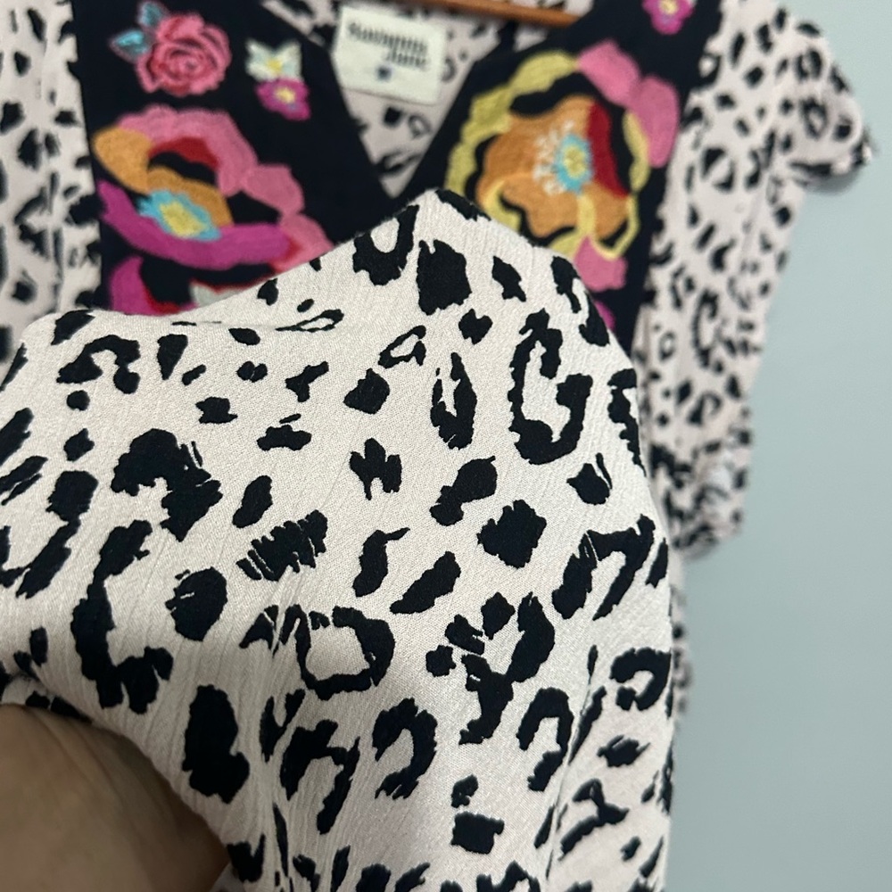 Savanna Jane Embroidered Floral/Animal Print Cap Sleeve Blouse 2X So Cute! - Picture 3 of 13